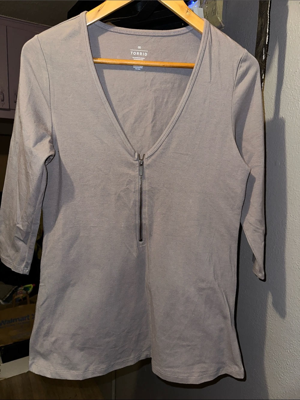 torrid Gray Zip V-Neck 3/4 Sleeve Top
